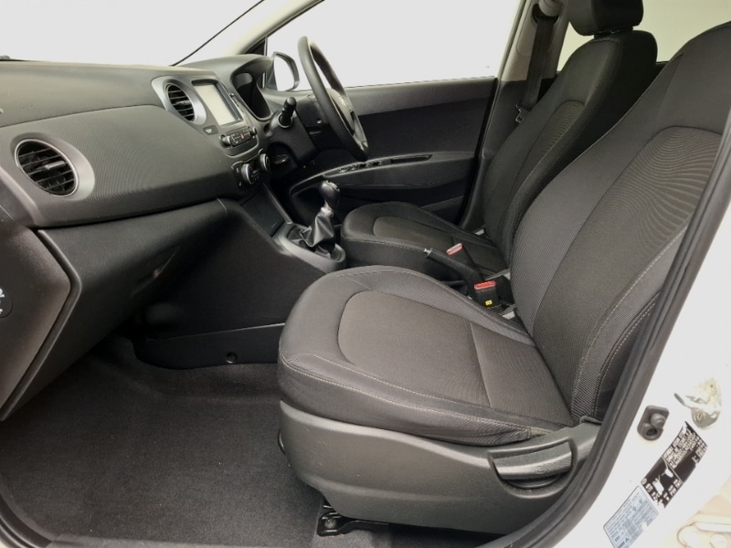 Used Hyundai i10 2017 for sale - 77183807: Photo 5