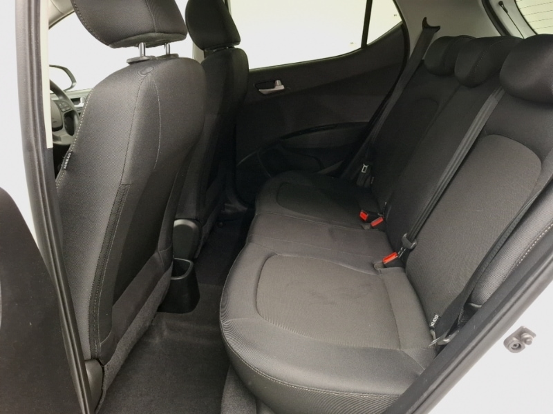 Used Hyundai i10 2017 for sale - 77183807: Photo 6