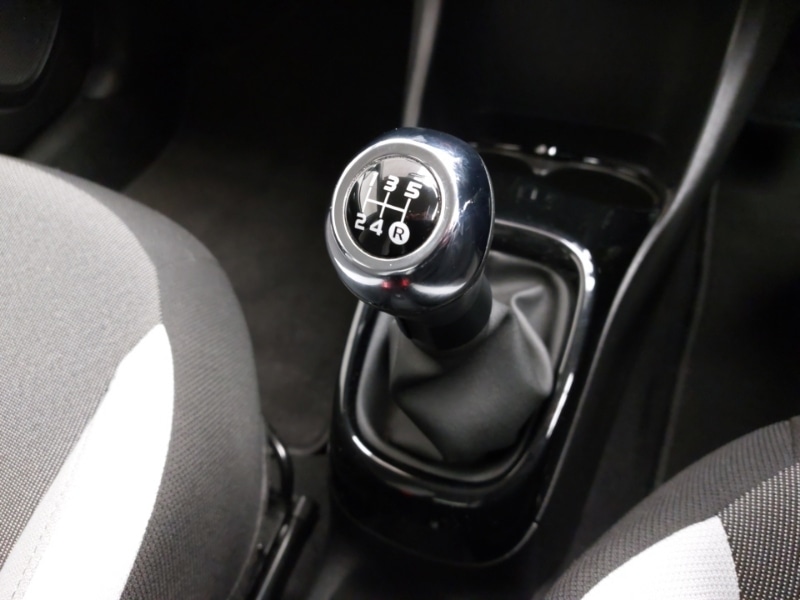 Used Toyota AYGO 2017 for sale - 77149928: Photo 15