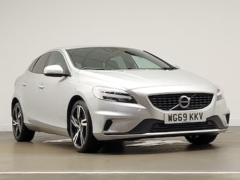 Used Volvo V40 2019 for sale - 75576872: Photo