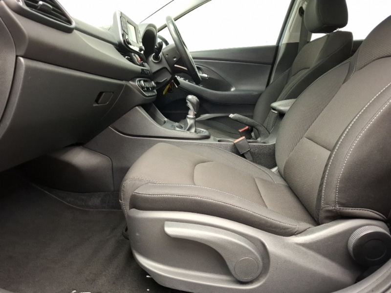 Used Hyundai i30 2018 for sale - 76639198: Photo 5