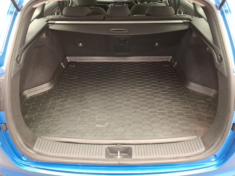 Used Hyundai i30 2018 for sale - 76639198: Photo 8