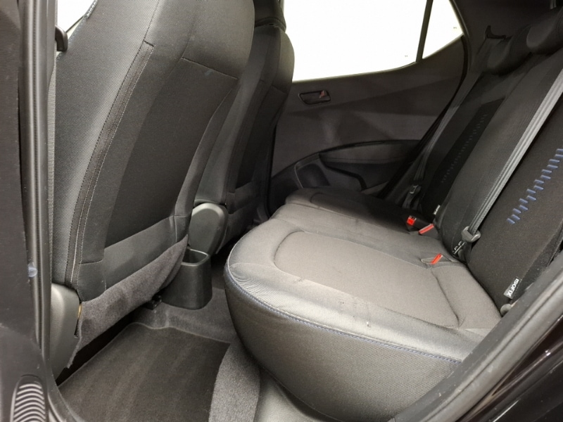 Used Hyundai i10 2018 for sale - 76484175: Photo 6