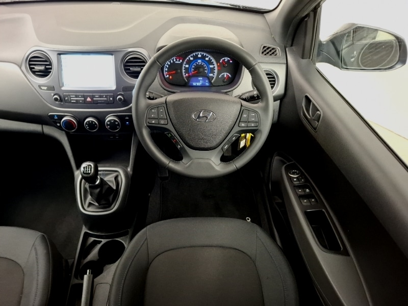 Used Hyundai i10 2018 for sale - 76484175: Photo 7