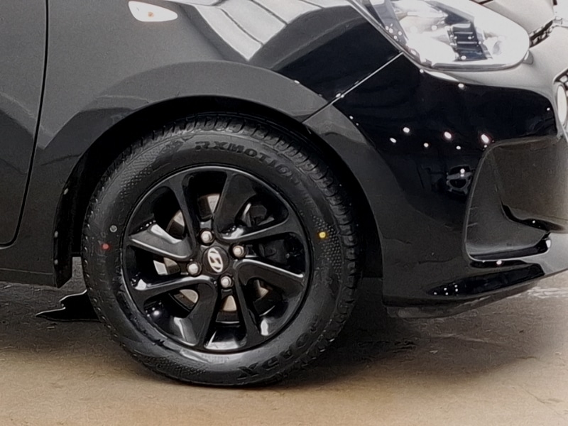 Used Hyundai i10 2018 for sale - 76484175: Photo 9