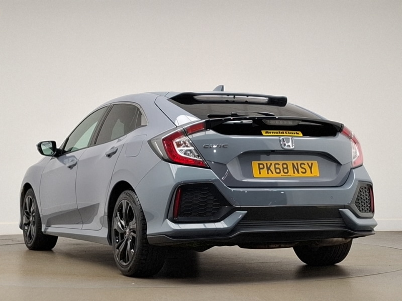 Used Honda Civic 2018 for sale - 76471541: Photo 3