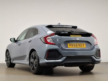 Used Honda Civic 2018 for sale - 76471541: Photo