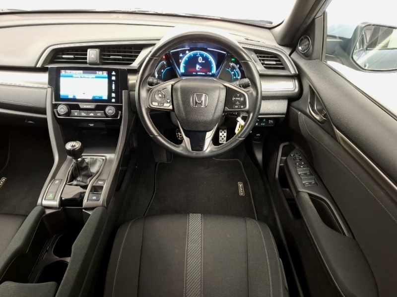 Used Honda Civic 2018 for sale - 76471541: Photo 7