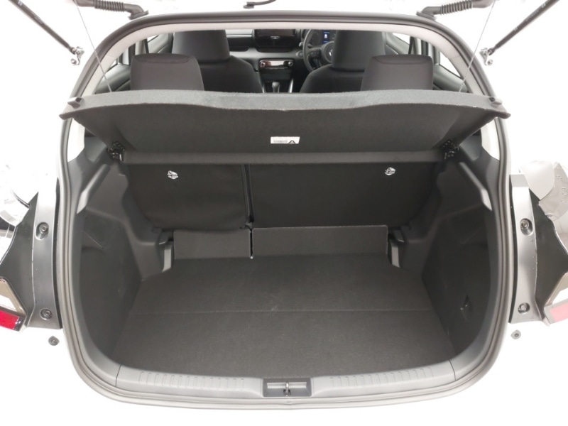 Used Mazda Mazda2 HYBRID 2025 for sale - 76464991: Photo 8