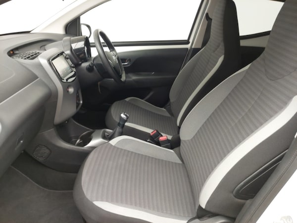 Used Toyota AYGO 2019 for sale - 76311578: Photo 5