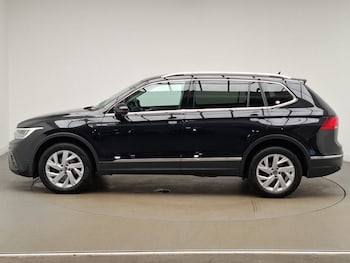 Used Volkswagen Tiguan Allspace 2023 for sale - 78842076: Photo
