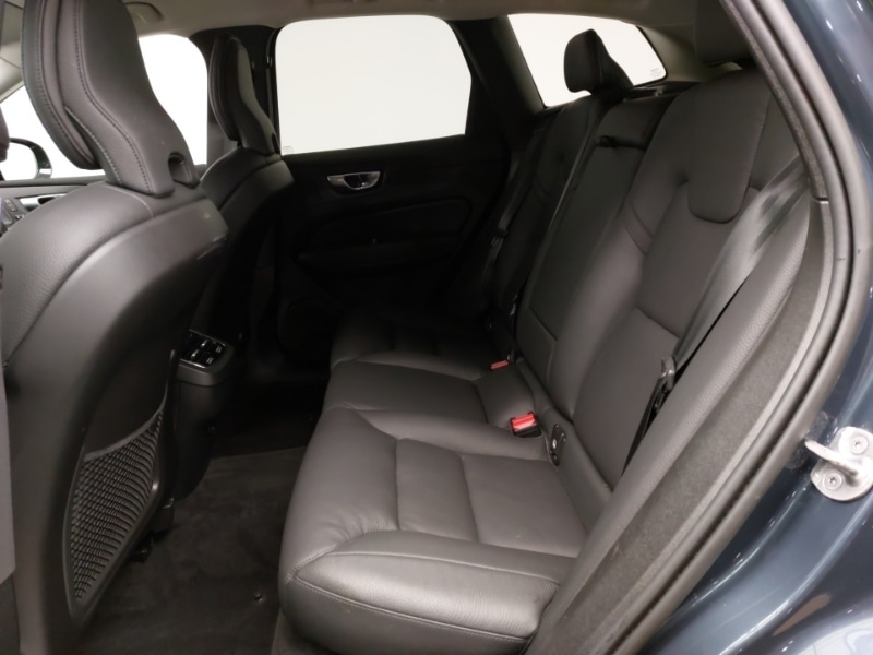 Used Volvo XC60 2023 for sale - 76708086: Photo 6