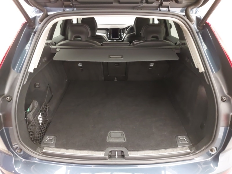 Used Volvo XC60 2023 for sale - 76708086: Photo 8