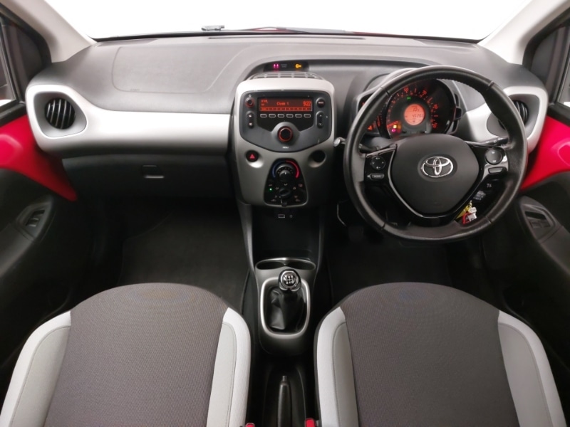 Used Toyota AYGO 2018 for sale - 77922671: Photo 2