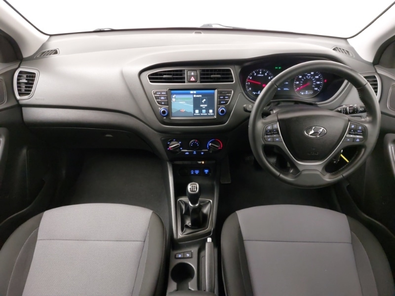 Used Hyundai i20 2020 for sale - 76721941: Photo 2