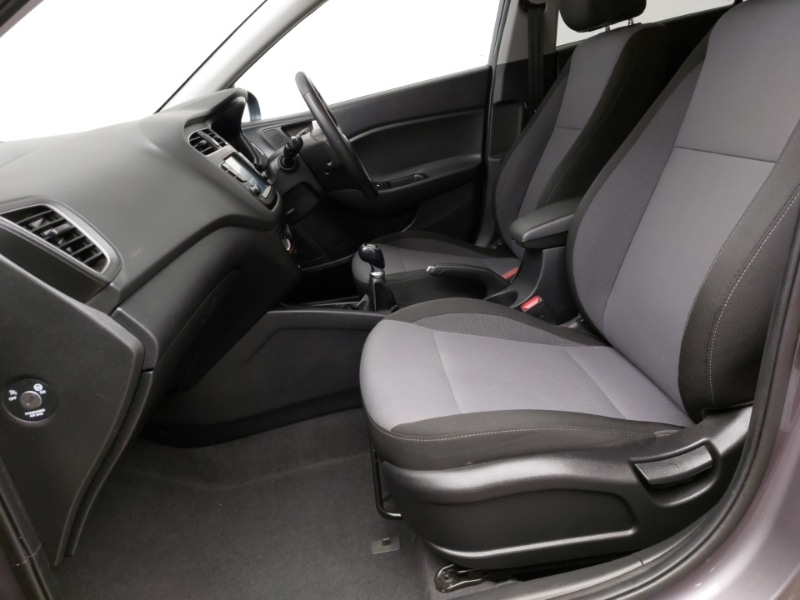 Used Hyundai i20 2020 for sale - 76721941: Photo 5