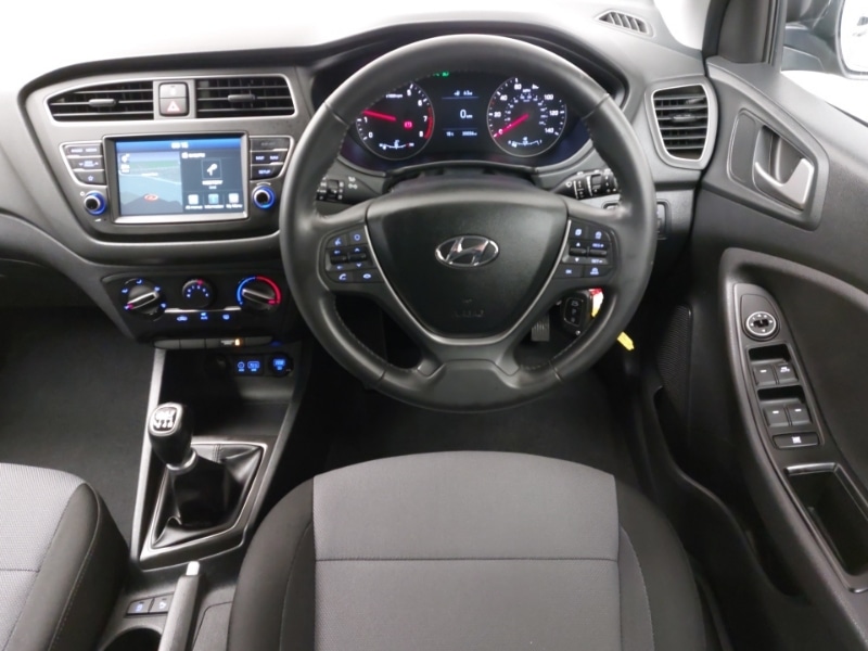 Used Hyundai i20 2020 for sale - 76721941: Photo 7