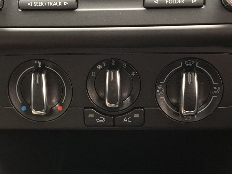 Used Volkswagen Polo 2011 for sale - 77503120: Photo 16