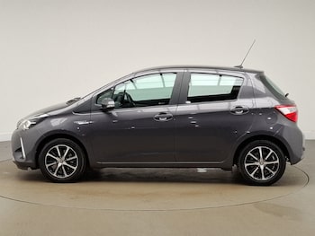 Used Toyota Yaris 2018 for sale - 79618270: Photo