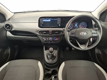 Used Hyundai i10 2023 for sale - 78880698: Photo