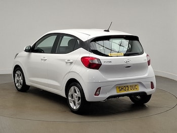 Used Hyundai i10 2023 for sale - 78880698: Photo