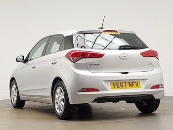 Used Hyundai i20 2017 for sale - 75900542: Photo