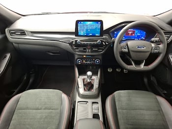 Used Ford Kuga 2022 for sale - 76335879: Photo 2