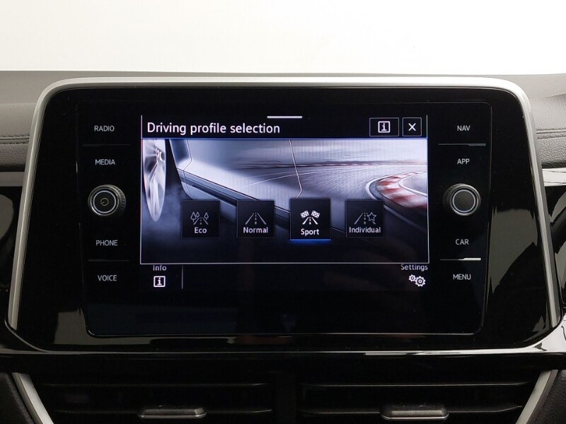 Used Volkswagen T-Roc 2023 for sale - 76683864: Photo 17