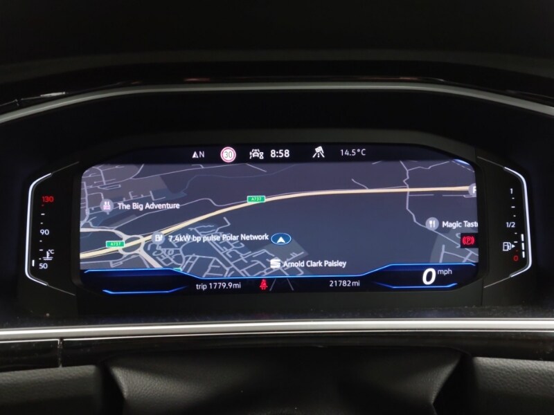 Used Volkswagen T-Roc 2023 for sale - 76683864: Photo 18