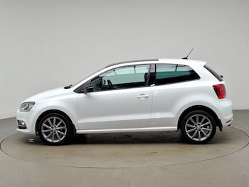 Used Volkswagen Polo 2015 for sale - 79020295: Photo