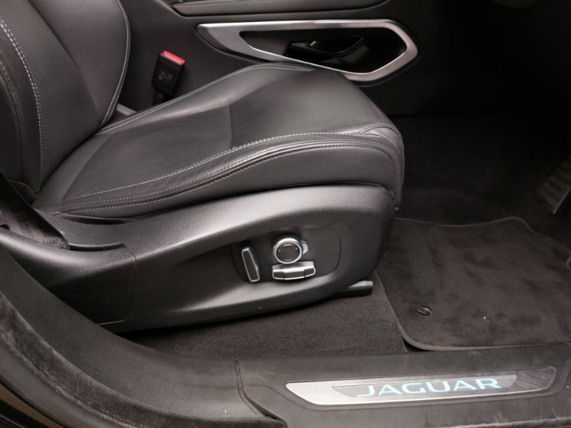 Used Jaguar F-Pace 2021 for sale - 76630796: Photo 14