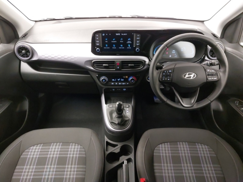 Used Hyundai i10 2024 for sale - 76498364: Photo 2
