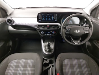 Used Hyundai i10 2024 for sale - 76498364: Photo