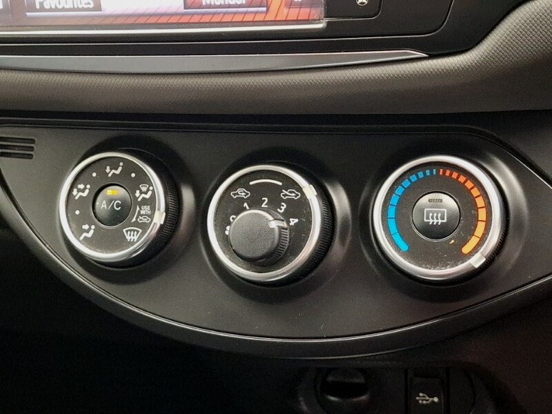 Used Toyota Yaris 2016 for sale - 77623784: Photo 15