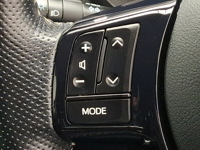 Used Toyota Yaris 2016 for sale - 77623784: Photo 18