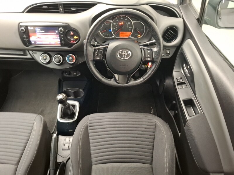 Used Toyota Yaris 2016 for sale - 77623784: Photo 7