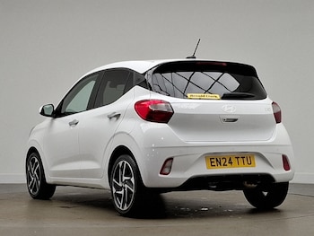 Used Hyundai i10 2024 for sale - 76135135: Photo