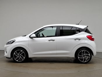Used Hyundai i10 2024 for sale - 76135135: Photo
