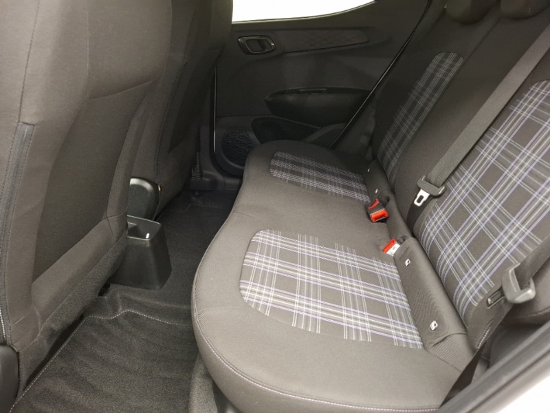 Used Hyundai i10 2024 for sale - 76135135: Photo 6