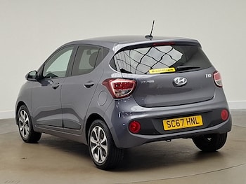 Used Hyundai i10 2018 for sale - 79581356: Photo