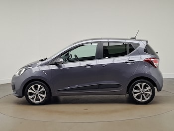 Used Hyundai i10 2018 for sale - 79581356: Photo