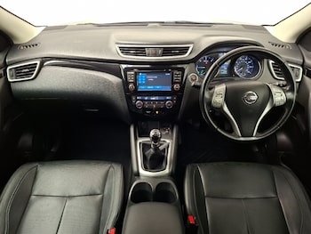 Used Nissan Qashqai 2017 for sale - 79517415: Photo