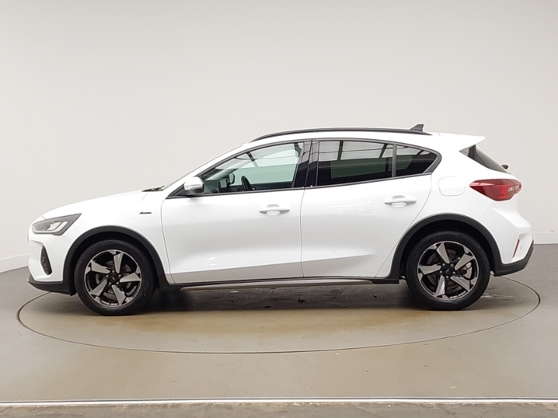 Used Ford Focus 2023 for sale - 76556660: Photo 4