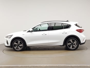 Used Ford Focus 2023 for sale - 76556660: Photo