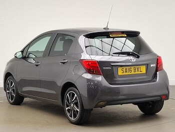 Used Toyota Yaris 2016 for sale - 77596903: Photo