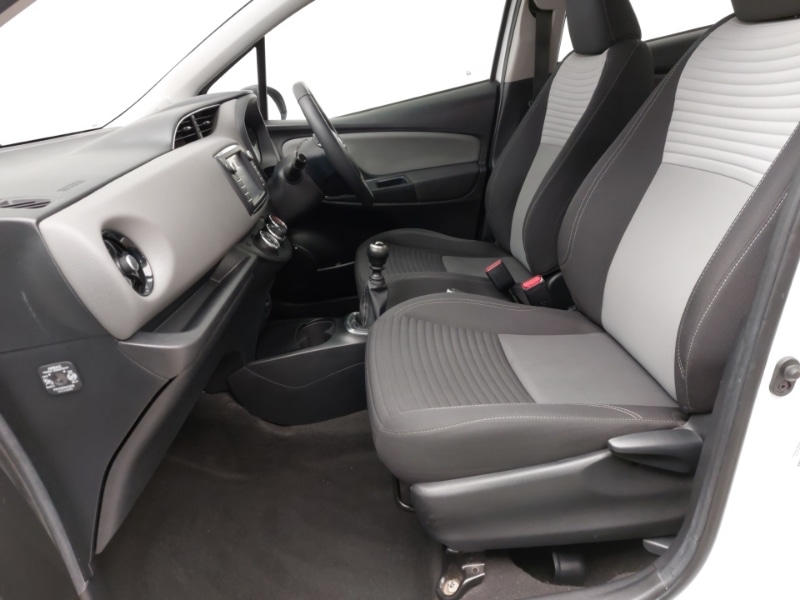 Used Toyota Yaris 2019 for sale - 76183537: Photo 5