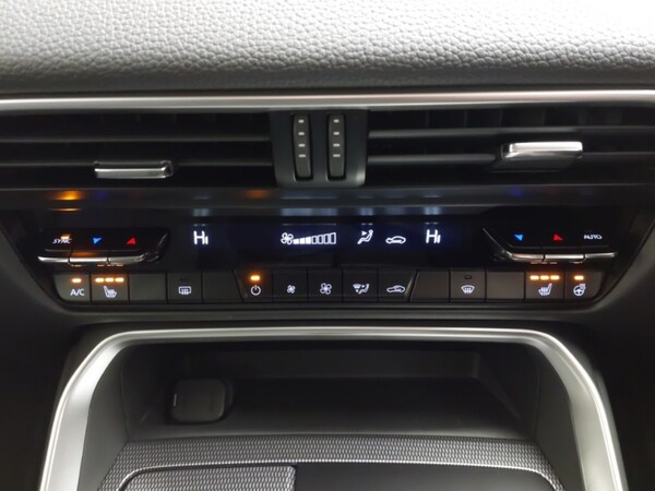 Used Mazda CX-60 2025 for sale - 74457864: Photo 17