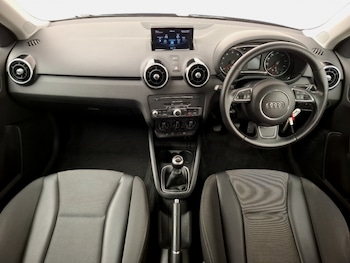 Used Audi A1 2017 for sale - 77433210: Photo