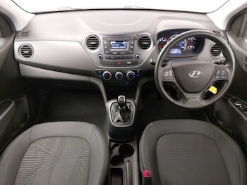 Used Hyundai i10 2019 for sale - 77922678: Photo