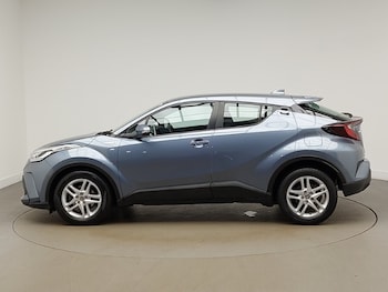 Used Toyota C-HR 2021 for sale - 77410205: Photo